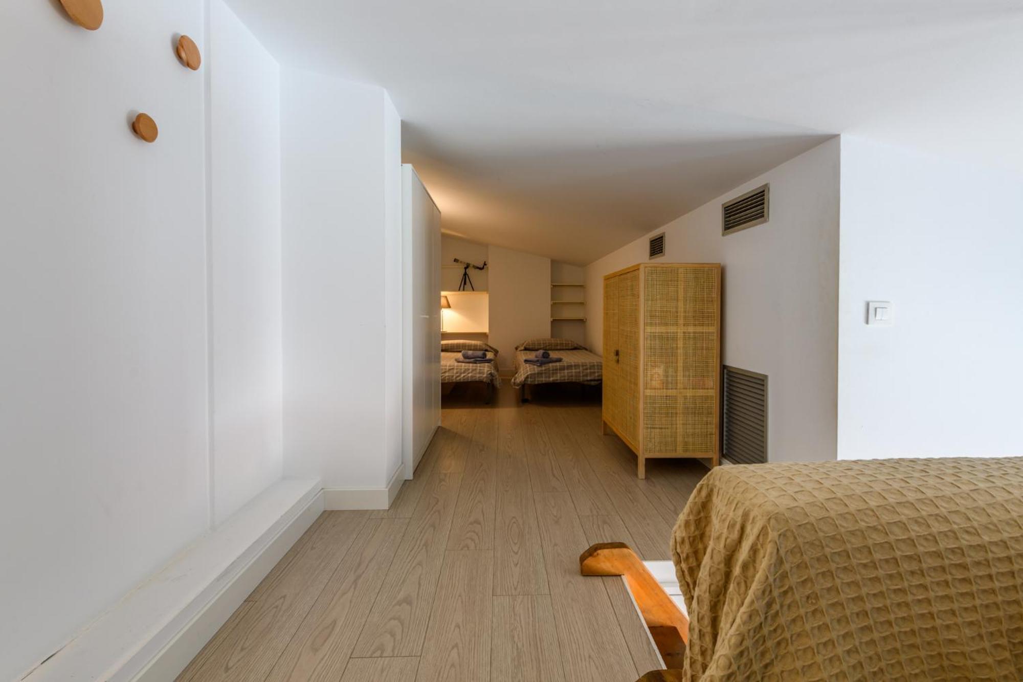 Duplex Sa Tarongeta - 5' Playa I Vistas I Terraza 20M2 I Ascensor I Equipado Apartment Кадакес Екстериор снимка