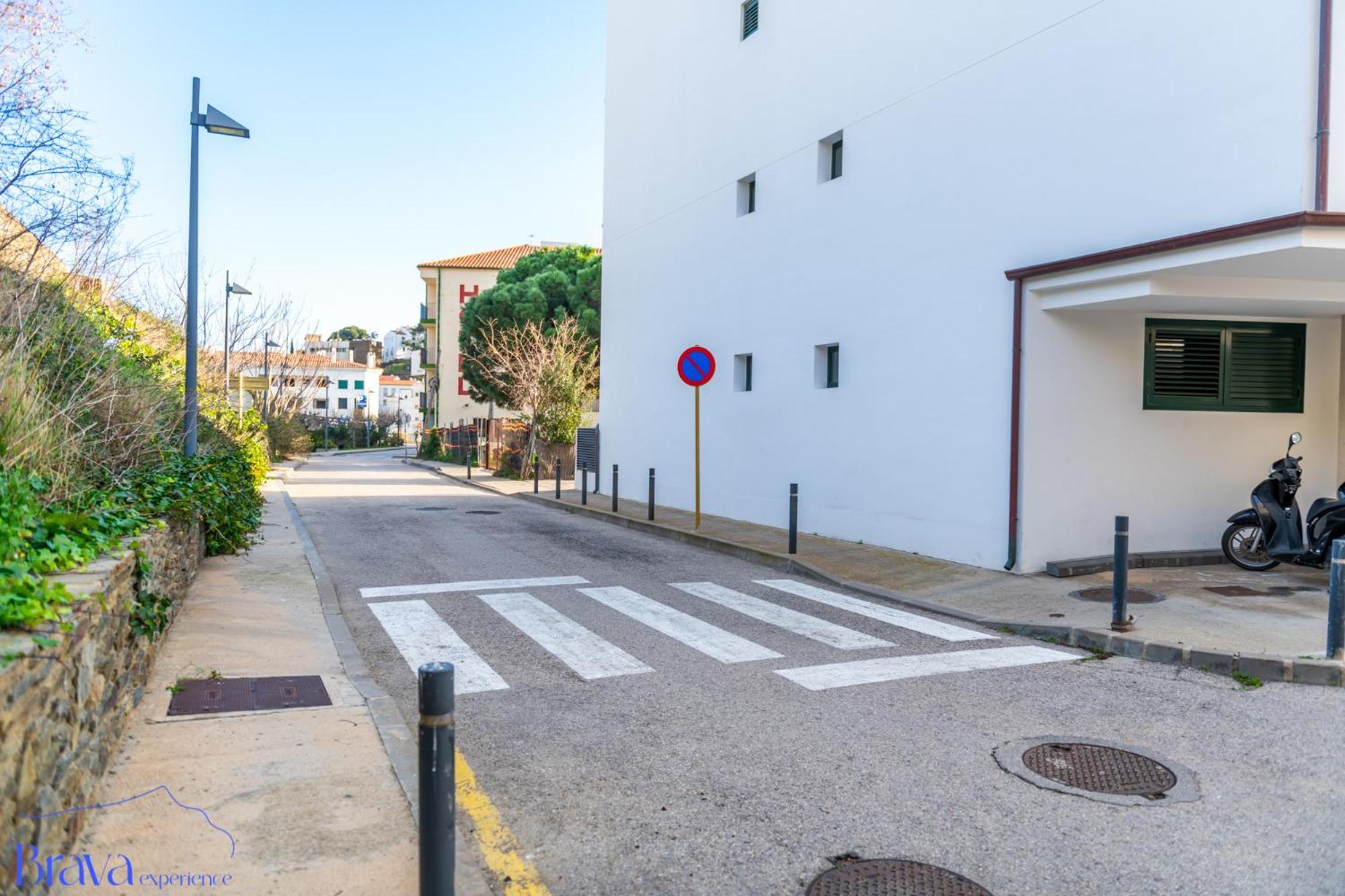 Duplex Sa Tarongeta - 5' Playa I Vistas I Terraza 20M2 I Ascensor I Equipado Apartment Кадакес Екстериор снимка